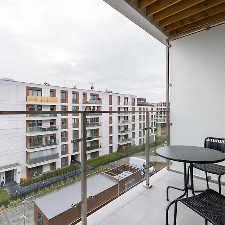 Premium Apartments Poznan Airport By Noclegi Renters Exterior foto