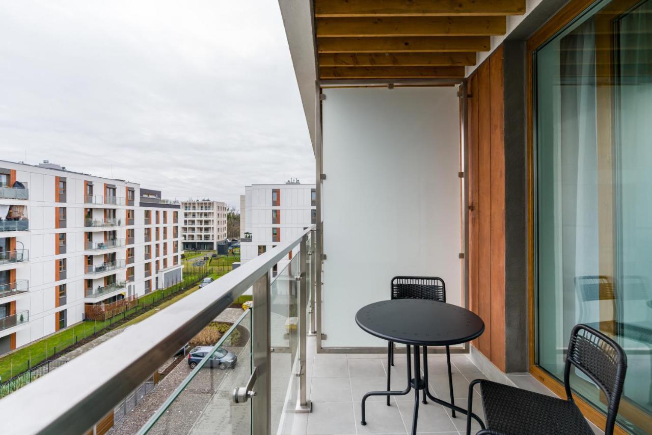 Premium Apartments Poznan Airport By Noclegi Renters Exterior foto